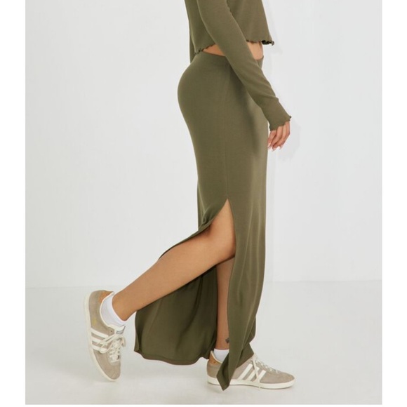 Garage Knit Maxi Skirt - Picture 3 of 4